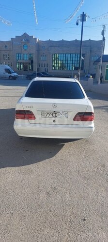 Mercedes C 320 2000, 368,000 km - 3.2 л - Bakı