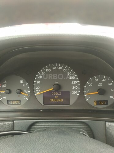 Mercedes C 320 2000, 368,000 km - 3.2 л - Bakı
