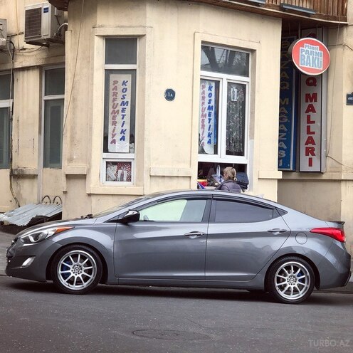 Hyundai Elantra 2013, 125,000 km - 1.8 l - Bakı