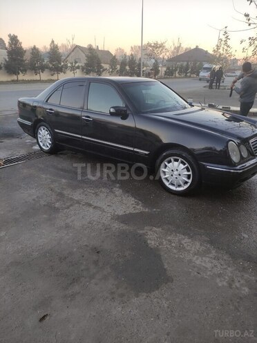 Mercedes E 240 2002, 371,000 km - 2.6 l - Mingəçevir