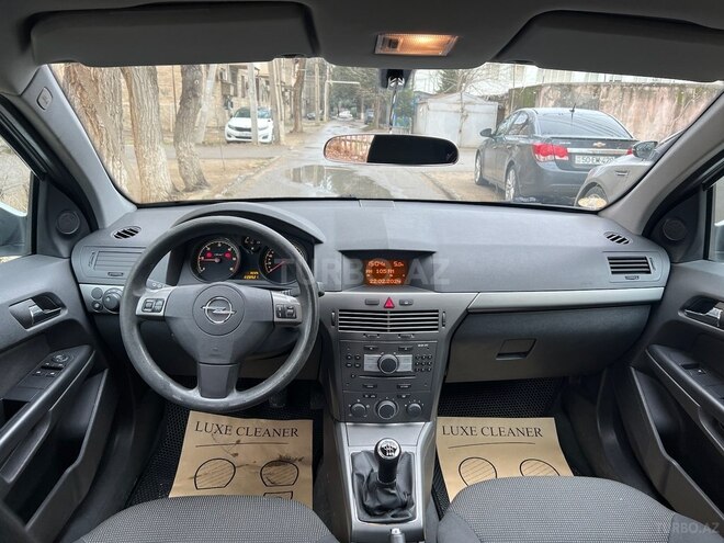 Opel Astra 2006, 228,000 km - 1.3 l - Bakı