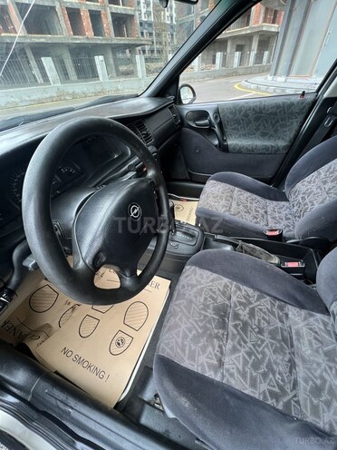 Opel Vectra 1998, 245,000 km - 2.0 l - Sumqayıt