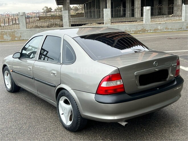 Opel Vectra 1998, 245,000 km - 2.0 l - Sumqayıt