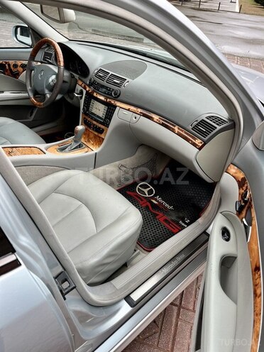 Mercedes E 350 2006, 257,345 km - 3.5 l - Bakı