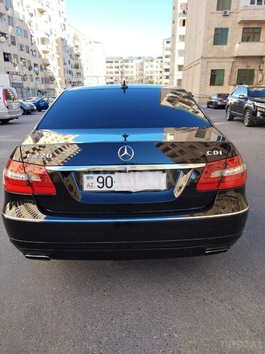 Mercedes E 220 2012, 300,000 km - 2.2 l - Bakı