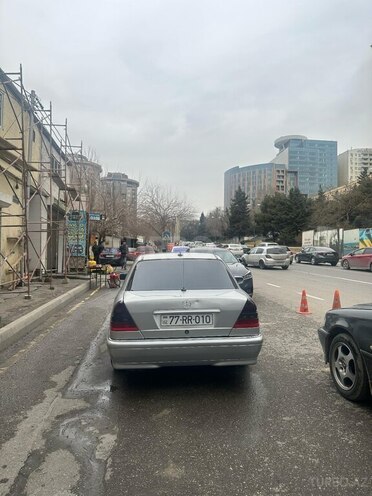 Mercedes C 220 1998, 460,000 km - 2.2 л - Bakı
