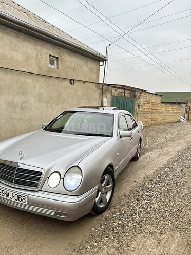 Mercedes E 230 1996, 273,627 km - 2.3 l - Bakı