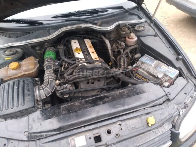 Opel Omega 1995, 519,585 km - 2.0 l - Bakı