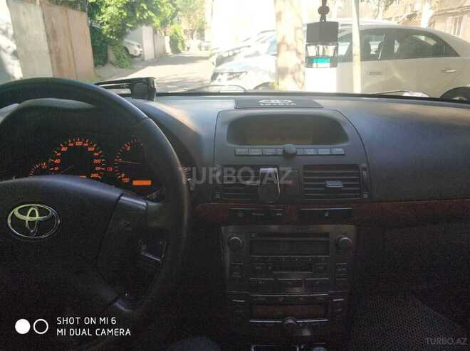 Toyota Avensis 2005, 245,000 km - 2.2 л - Bakı