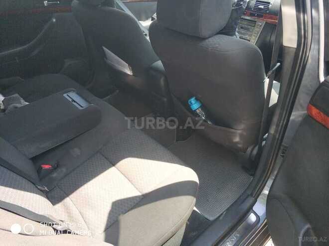 Toyota Avensis 2005, 245,000 km - 2.2 л - Bakı