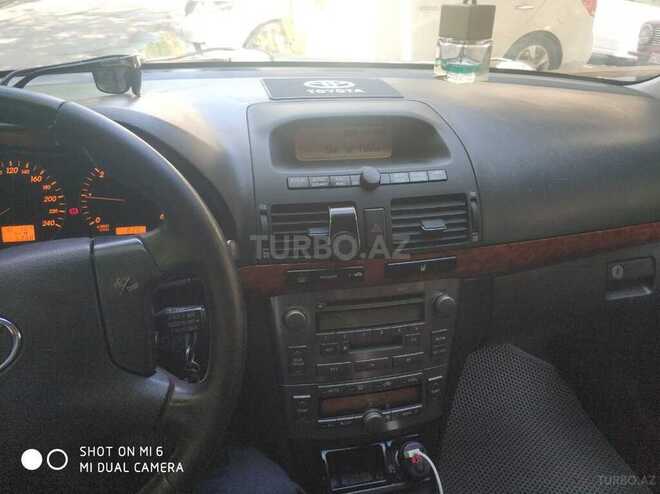 Toyota Avensis 2005, 245,000 km - 2.2 л - Bakı