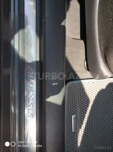 Toyota Avensis 2005, 245,000 km - 2.2 л - Bakı