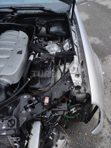 Mercedes E 270 2002, 239,421 km - 2.7 l - Bakı