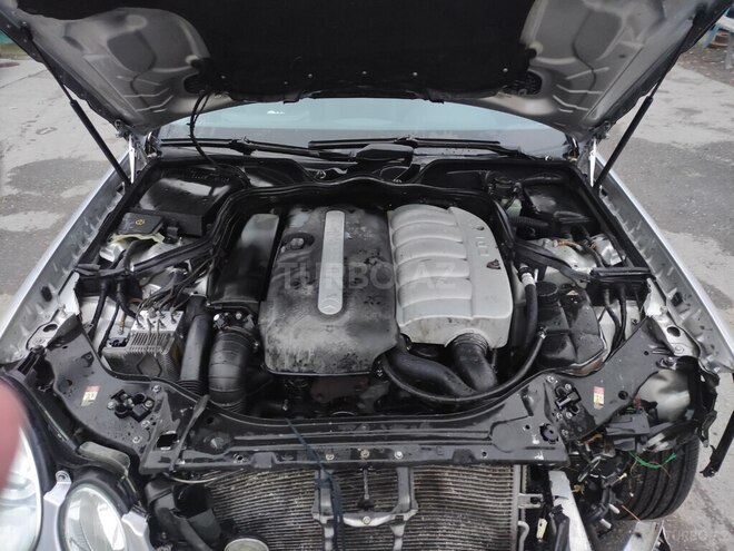 Mercedes E 270 2002, 239,421 km - 2.7 l - Bakı