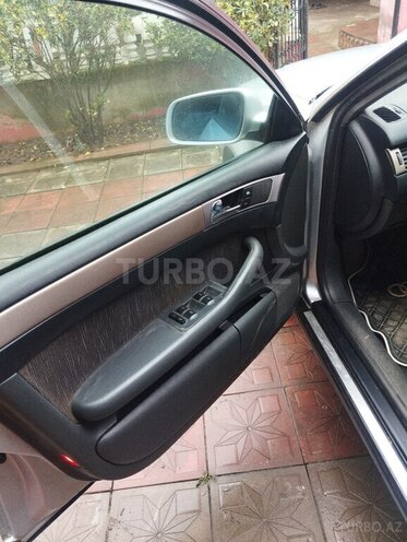 Audi A6 2000, 187,000 km - 2.4 l - Masallı