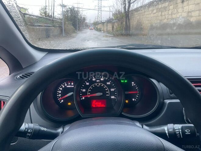 Kia Rio 2013, 241,402 km - 1.6 l - Bakı
