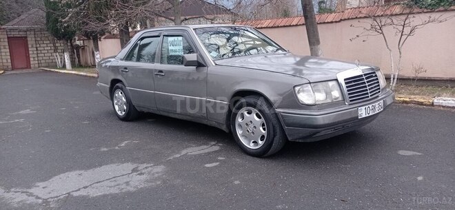 Mercedes E 200 1990, 350,000 km - 2.0 l - Zaqatala