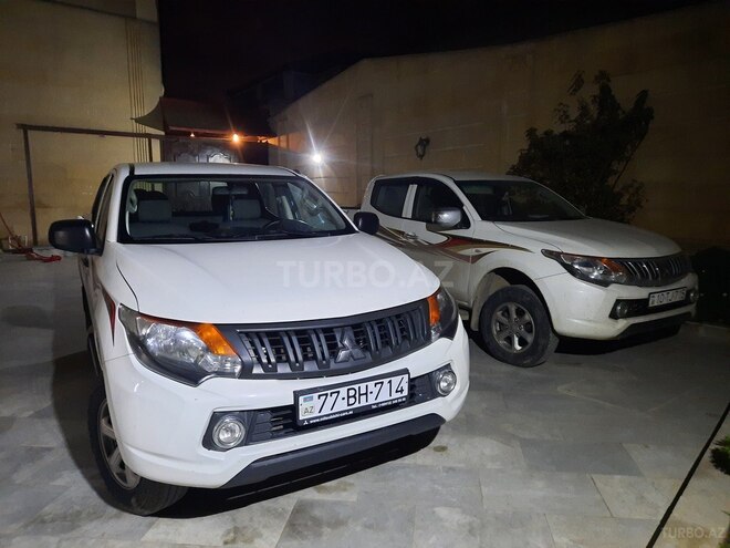 Mitsubishi L200 2016, 238,000 km - 2.5 l - Bakı