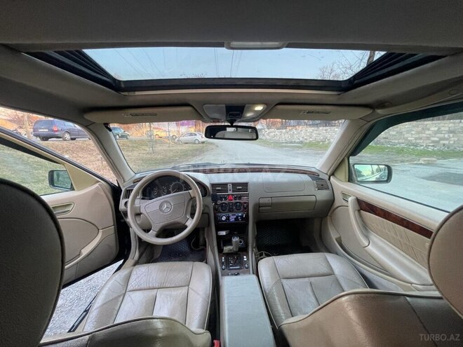 Mercedes C 230 2000, 167,000 km - 2.3 л - Balakən