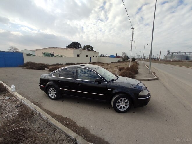 Volkswagen Passat 2003, 25,000 km - 1.8 l - Gəncə