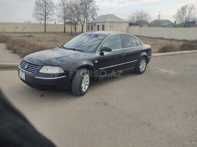 Volkswagen Passat 2003, 25,000 km - 1.8 l - Gəncə