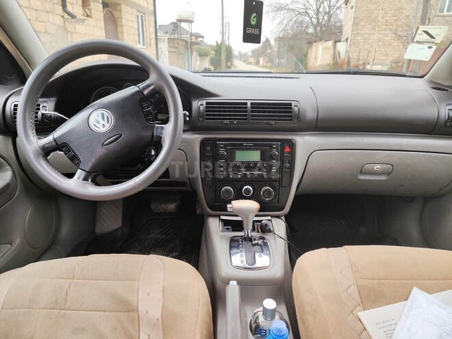 Volkswagen Passat 2002, 330,000 km - 1.8 l - Şabran