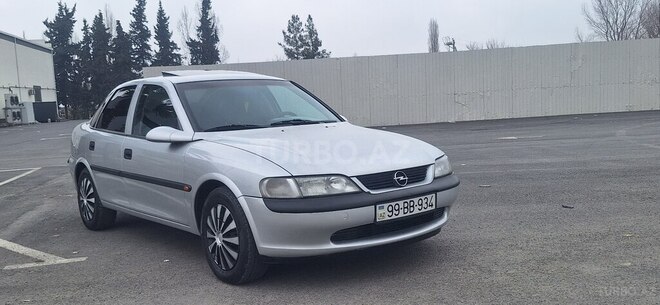 Opel Vectra 1997, 297,000 km - 1.6 l - Ucar