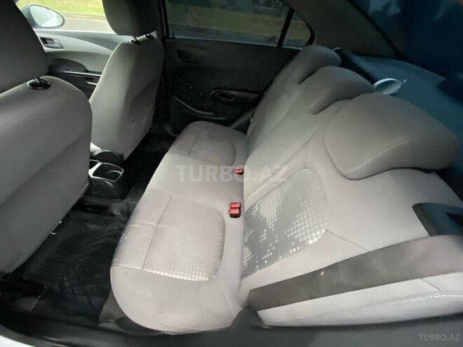 Chevrolet Aveo 2011, 200,000 km - 1.2 л - Lənkəran