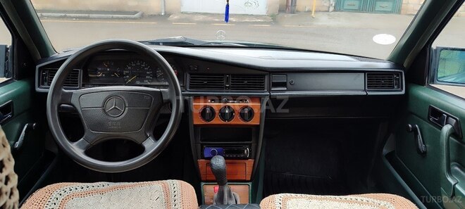Mercedes 190 1992, 200,999 km - 1.8 l - Quba