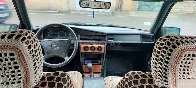 Mercedes 190 1992, 200,999 km - 1.8 l - Quba