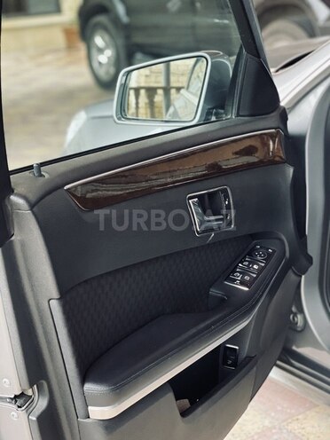 Mercedes E 220 2012, 384,962 km - 2.2 l - Beyləqan