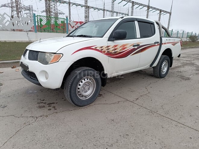Mitsubishi L200 2008, 384,000 km - 2.5 л - Bakı