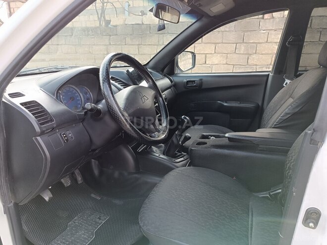 Mitsubishi L200 2008, 384,000 km - 2.5 л - Bakı