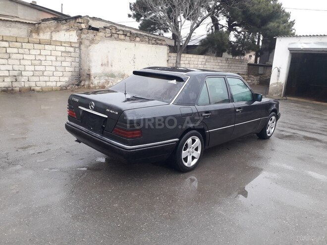 Mercedes E 200 1995, 453,124 km - 2.0 l - Sumqayıt
