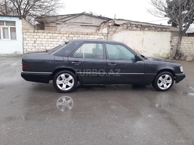 Mercedes E 200 1995, 453,124 km - 2.0 l - Sumqayıt