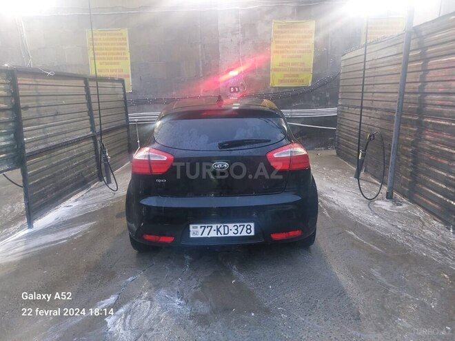 Kia Rio 2011, 228,000 km - 1.1 л - Bakı