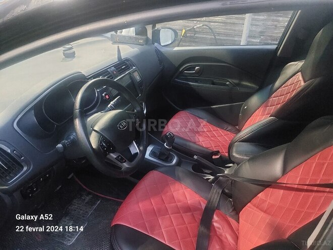 Kia Rio 2011, 228,000 km - 1.1 л - Bakı