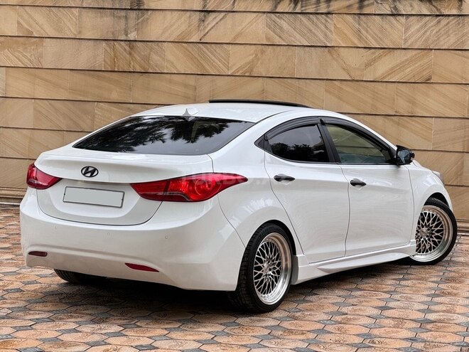 Hyundai Elantra 2012, 175,200 km - 1.8 l - Gəncə