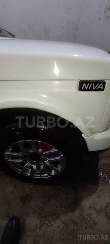 LADA (VAZ) Niva 2010, 198,000 km - 1.7 л - Bakı