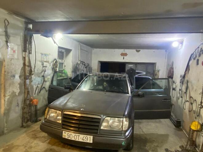 Mercedes E 250 1995, 600,000 km - 2.5 l - Bakı