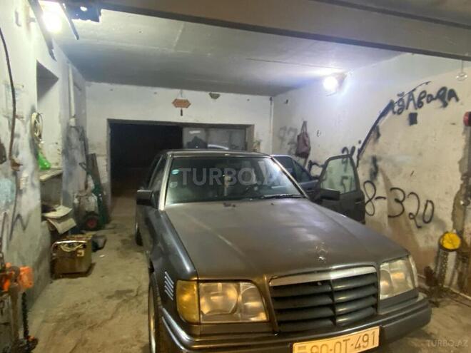 Mercedes E 250 1995, 600,000 km - 2.5 l - Bakı