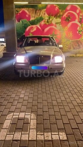 Mercedes E 200 1994, 350,000 km - 2.0 l - Bakı