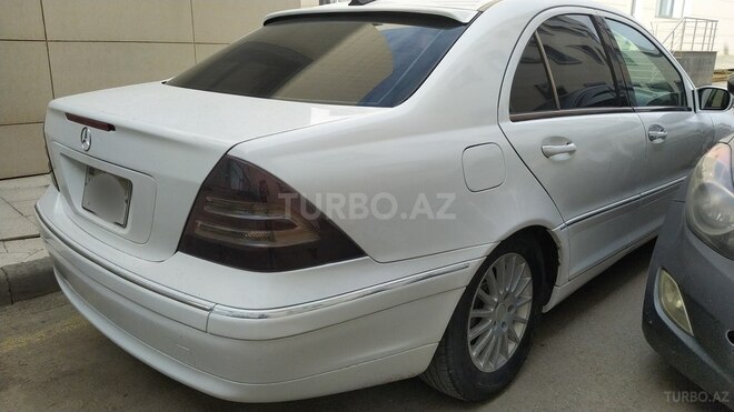 Mercedes C 200 2000, 346,835 km - 2.0 л - Sabirabad