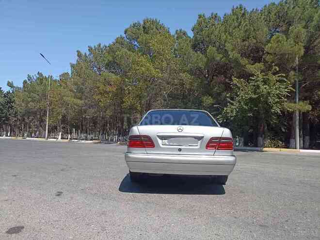 Mercedes E 220 1998, 250,000 km - 2.2 l - Bakı