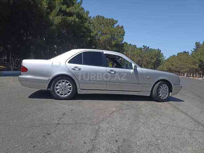 Mercedes E 220 1998, 250,000 km - 2.2 l - Bakı
