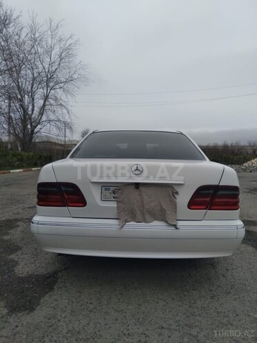 Mercedes E 220 2002, 429,000 km - 2.2 l - Şirvan