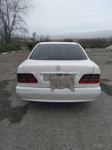 Mercedes E 220 2002, 429,000 km - 2.2 l - Şirvan