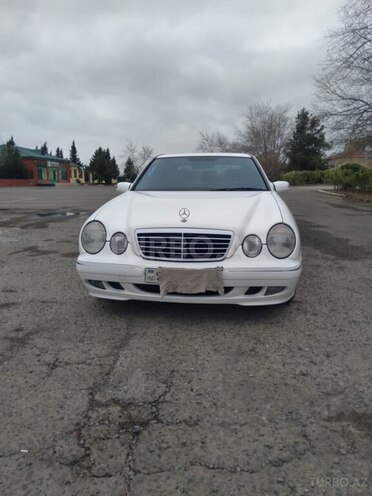Mercedes E 220 2002, 429,000 km - 2.2 l - Şirvan