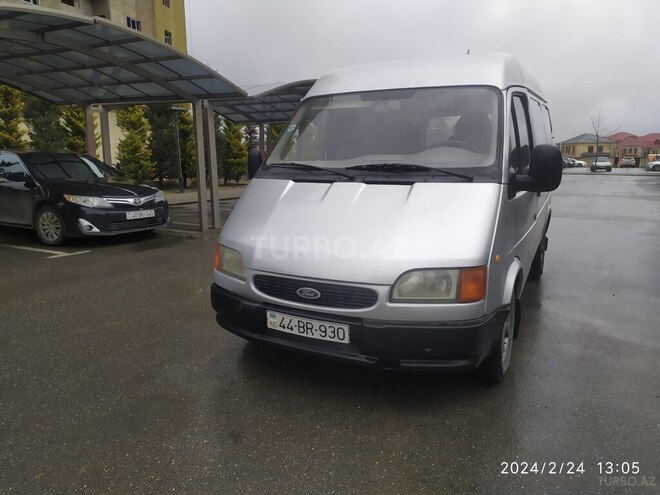 Ford Transit 2000, 396,000 km - 2.5 l - Quba