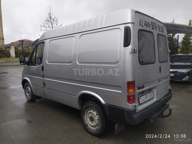 Ford Transit 2000, 396,000 km - 2.5 l - Quba
